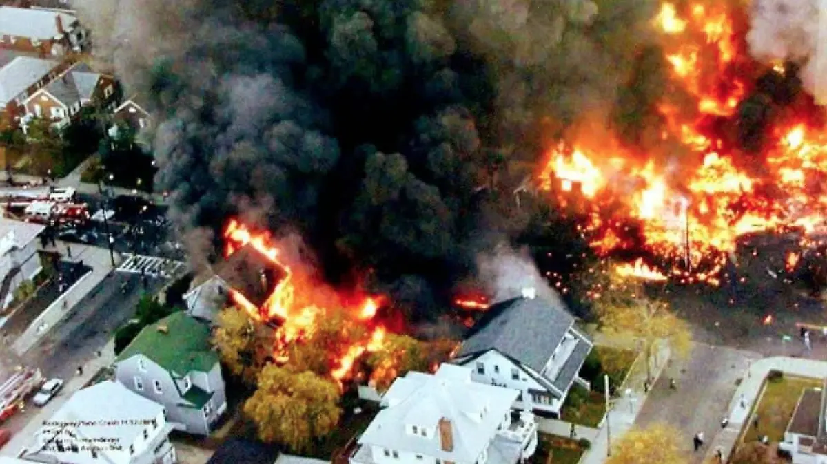 VUELO 587 AMERICAN AIRLINES-AVION-DESTINO FINAL