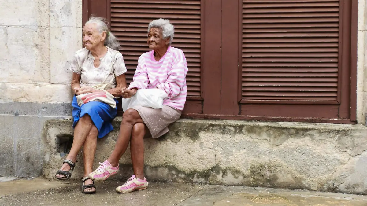 ANCIANOS-VIEJITOS-EDAD