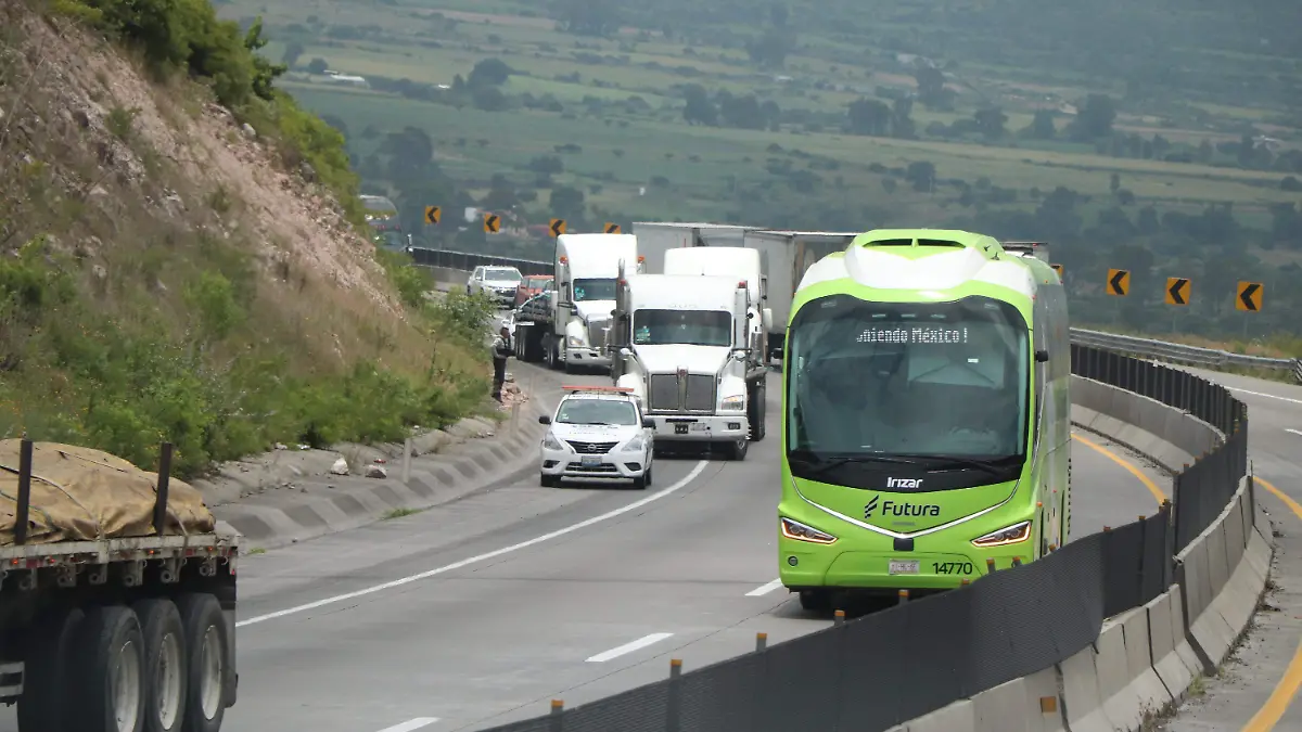 CENTRAL DE AUTOBUSES-CARRETERAS-VIAJES