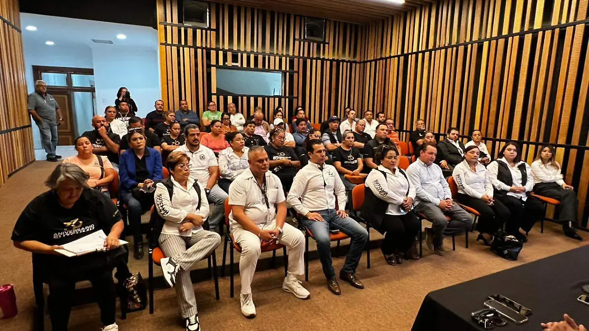 PENSIONES_SALARIOS_TRABAJADORES