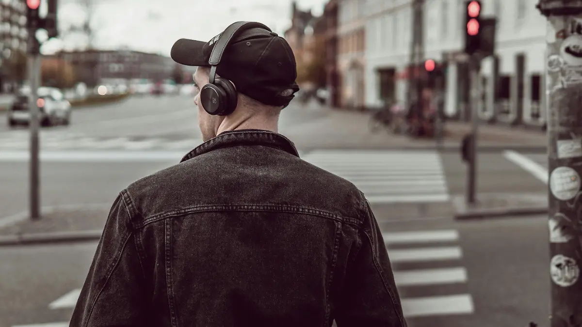 ESCUCHAR-MUSICA-CANCIONES