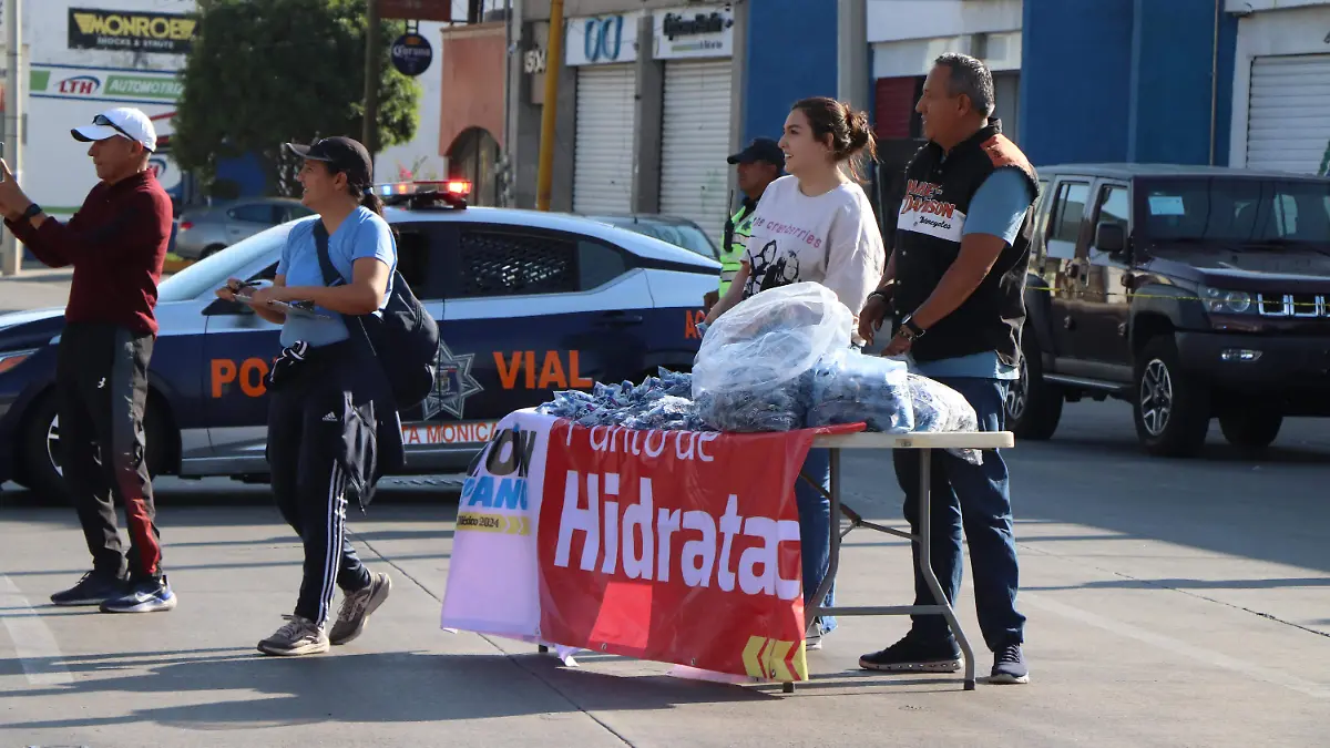 PUBLICO-MARATON GUADALUPANO-APOYO