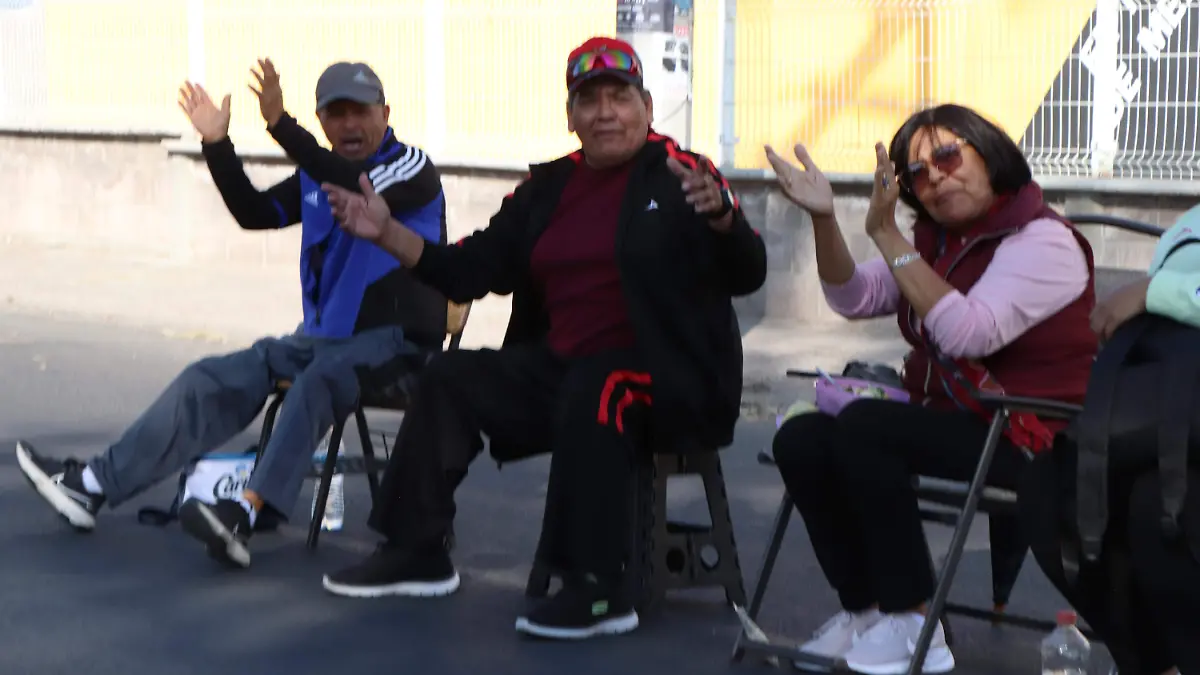 PUBLICO-MARATON GUADALUPANO-APOYO