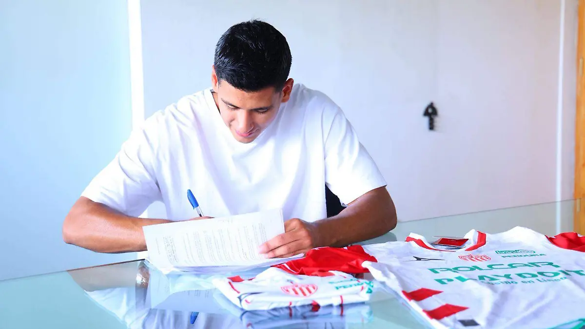 NECAXA-REFUERZO-RAUL MARTINEZ