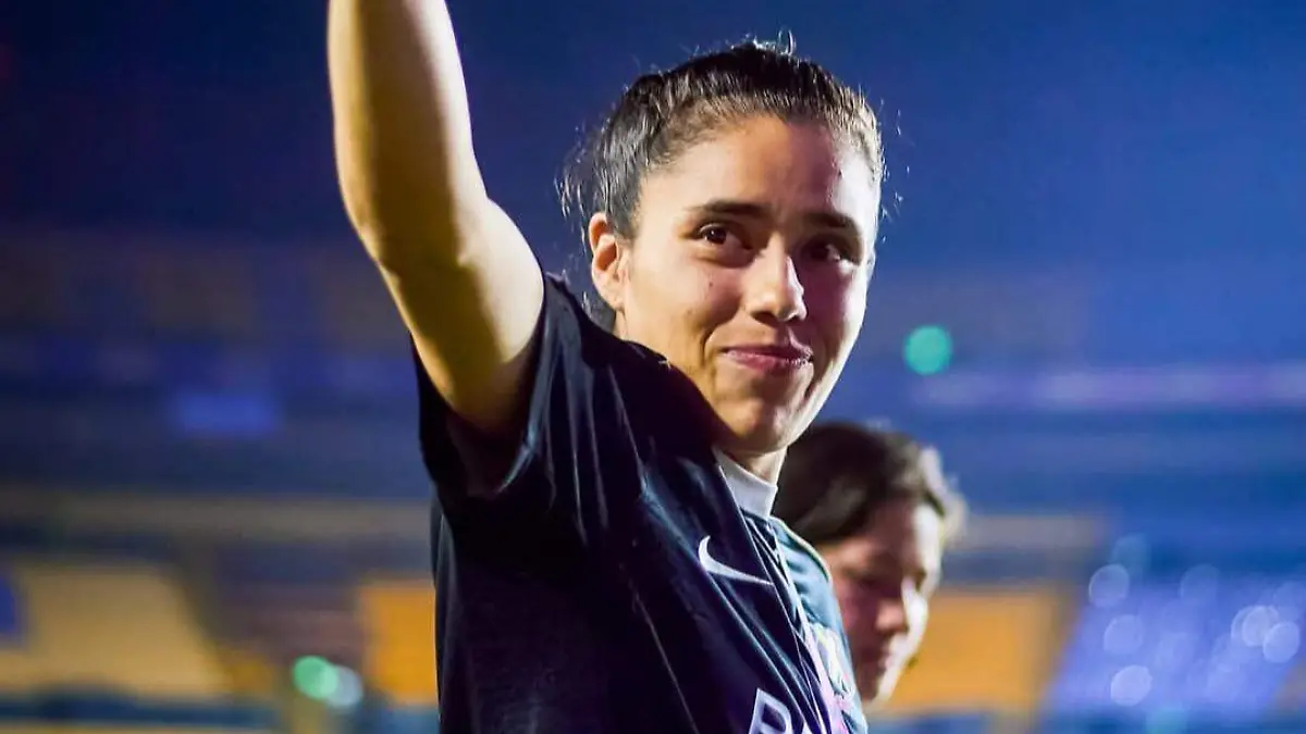 FIFA-PREMIO-LIZBETH OVALLE