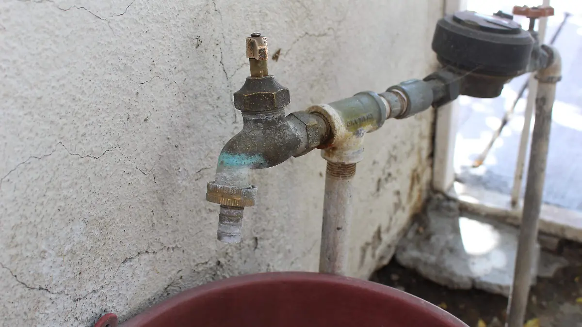 AGUA, HOGARES, FAMILIAS (4)