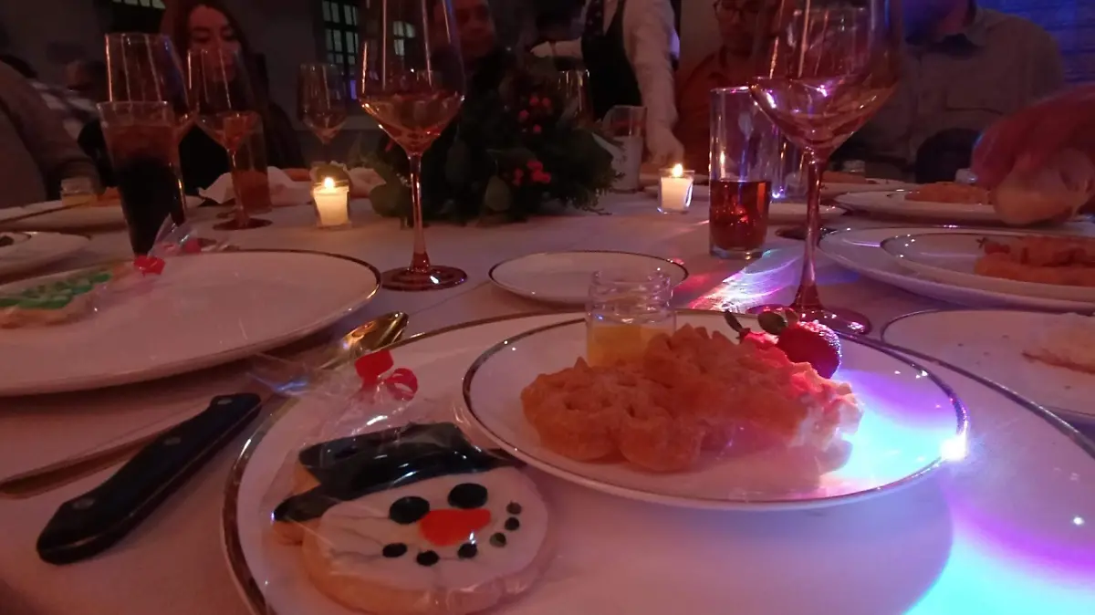 FAMILIA-CENA-CELEBRACIÓN