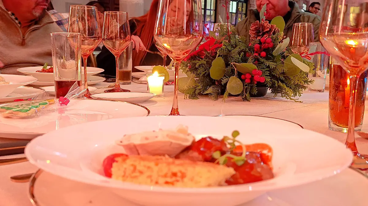 FAMILIA-CENA-CELEBRACIÓN