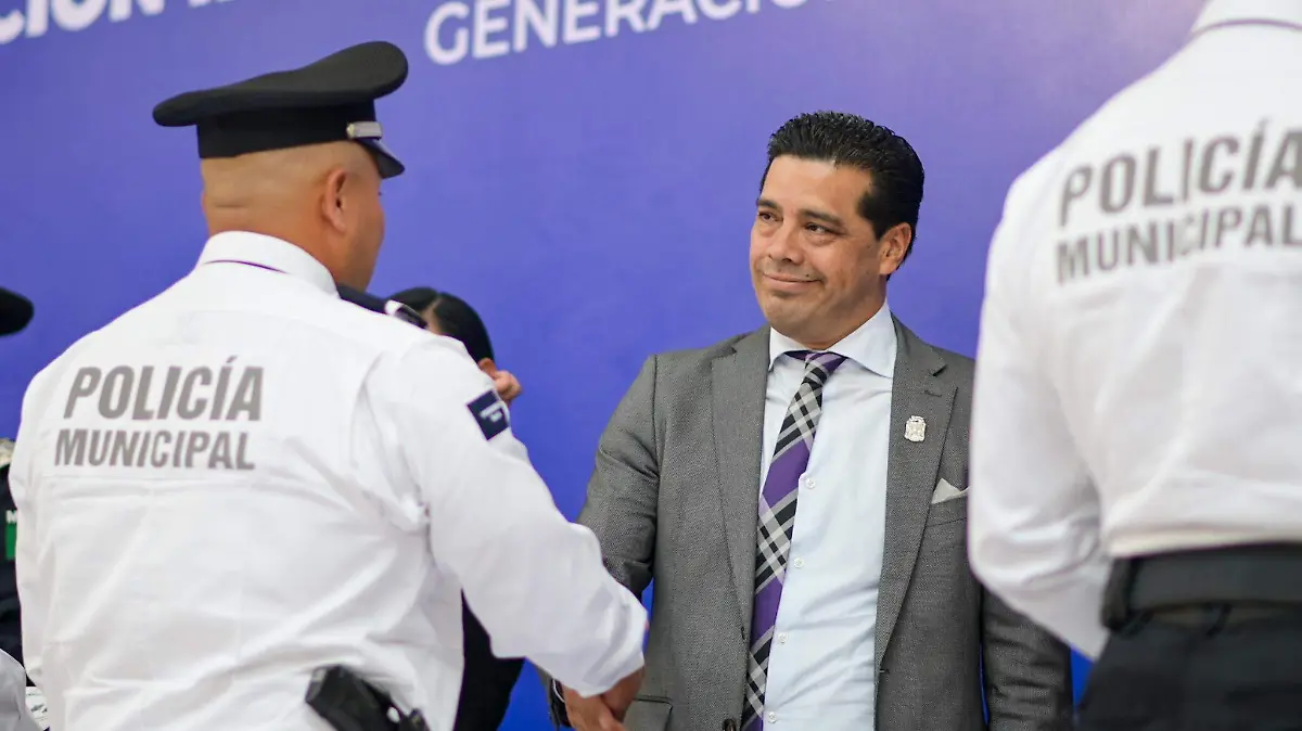 POLICIAS MUNICIPALES 