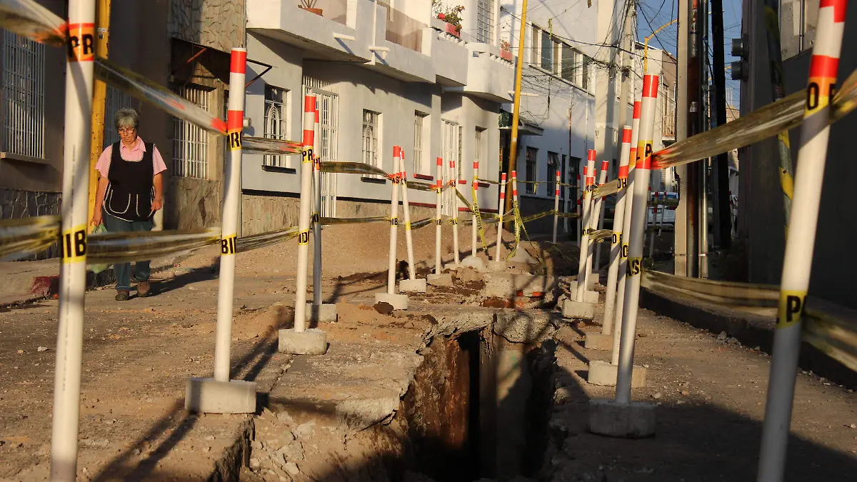 ZANJA DEL TERROR_MIAA_REPARACIONES