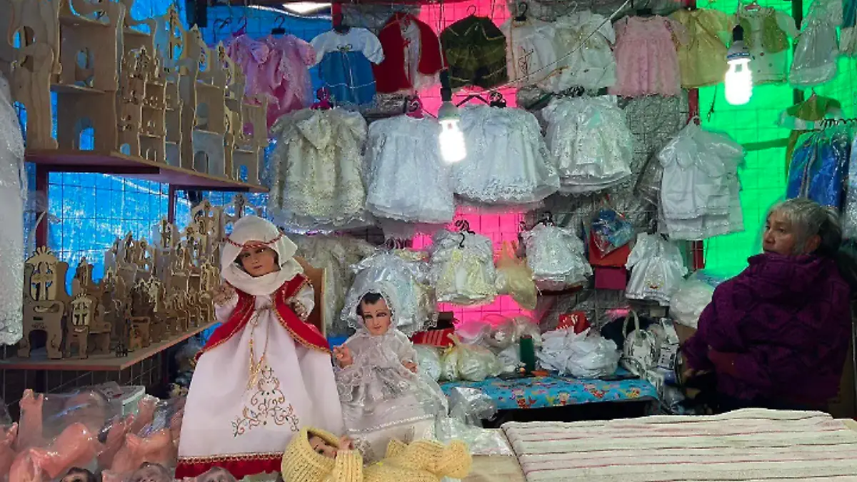 VESTIDO_ROPON_VESTIR AL NIÑO_MÉXICO