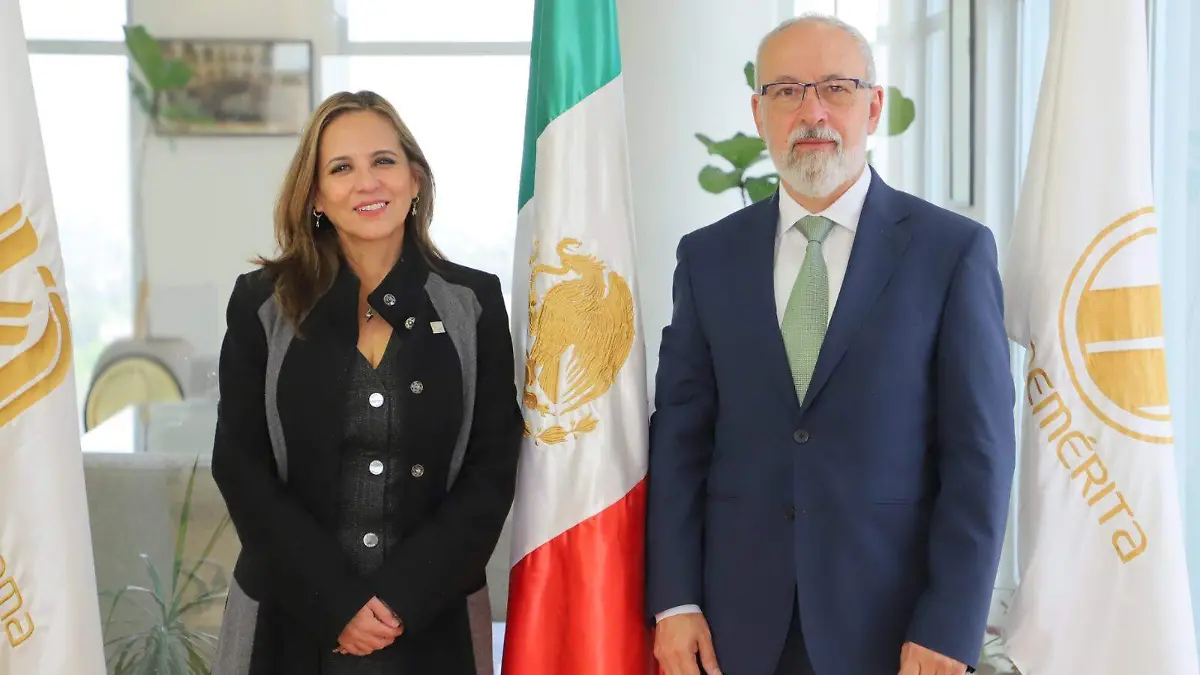 RECTOR-JUAN CARLOS ARREDONDO