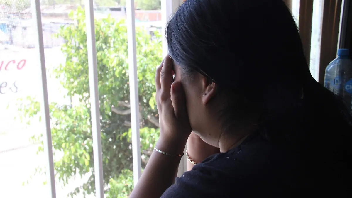 DEPRESIÓN_ADULTOS_JOVENES_SALUD MENTAL