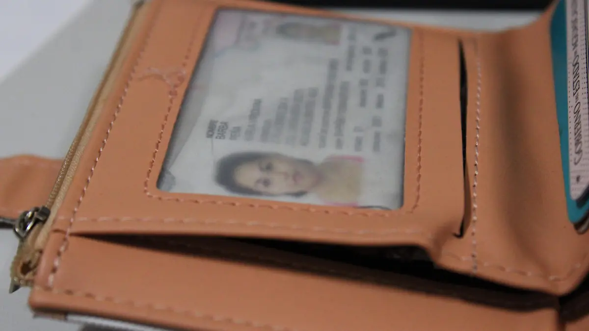  CREDENCIALES, NO BINARIOS, TRÁMITES (1)