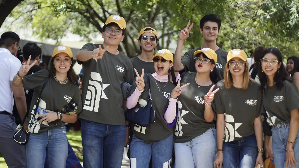 UAA_ESTUDIANTES_ORGULLO INSTITUCIONAL 