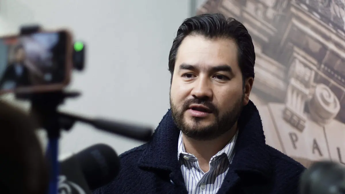 DIPUTADE RODRIGO GONZÁLEZ_AGS