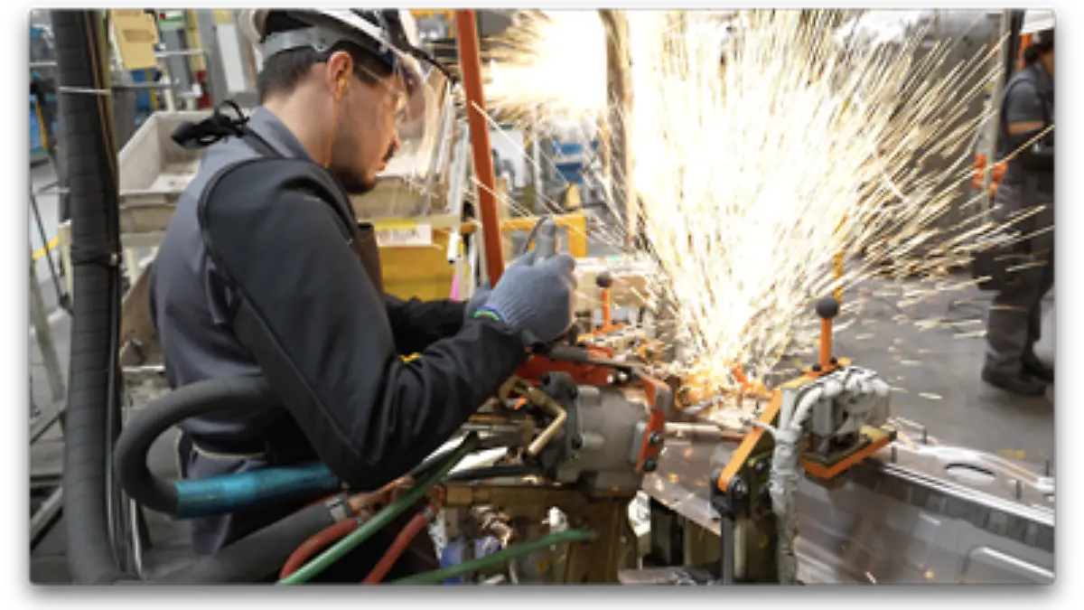 NISSAN_EMPLEADOS_TRABAJO