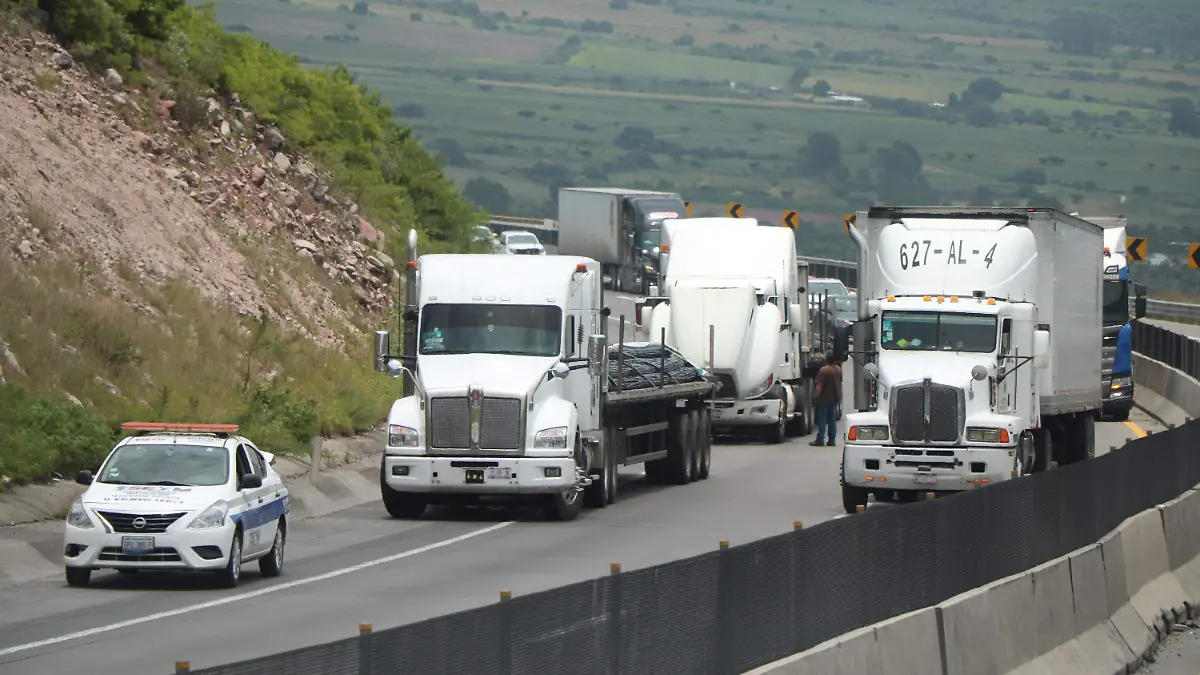 DESARROLLO ECONOMICO (3)