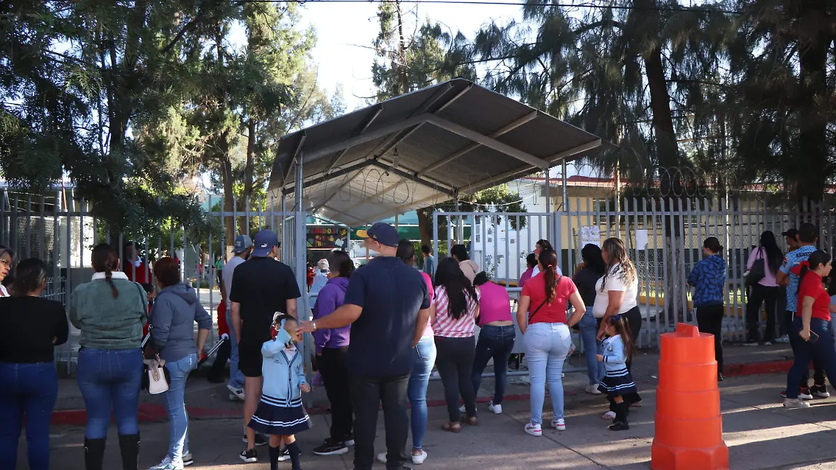 SNTE_MAESTROS_ESCUELAS_PLAZAS