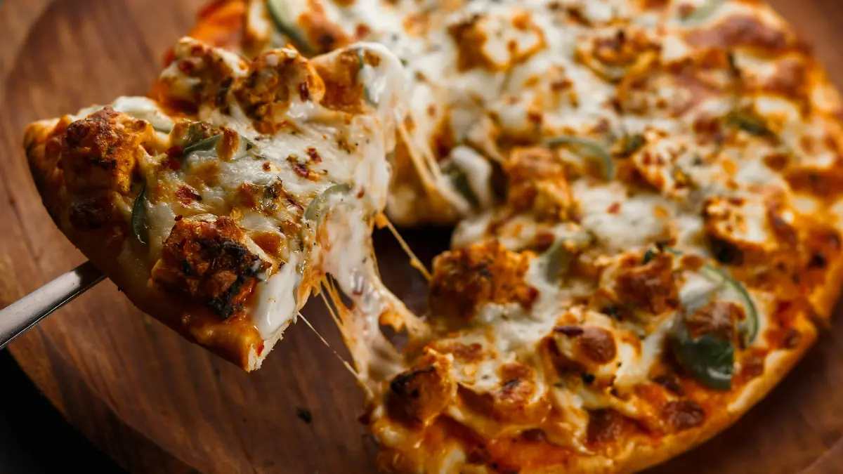 PIZZA-CONMEMORACION-PLATILLOS