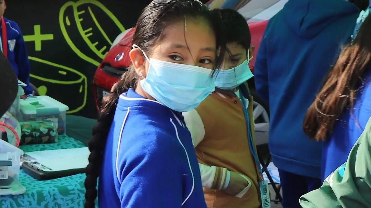 SALUD MAESTROS VACUNA SARAMPIÓN (1)