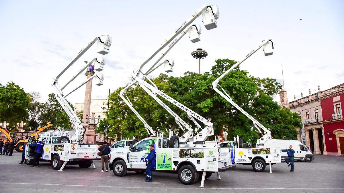 LEO MONTAÑEZ-SERVICIOS-PUBLICOS