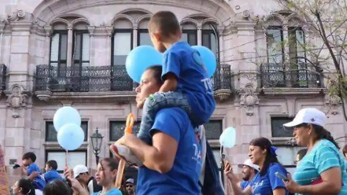 NIÑOS CON AUTISMO-DISCAPACIDAD-EDUCACION