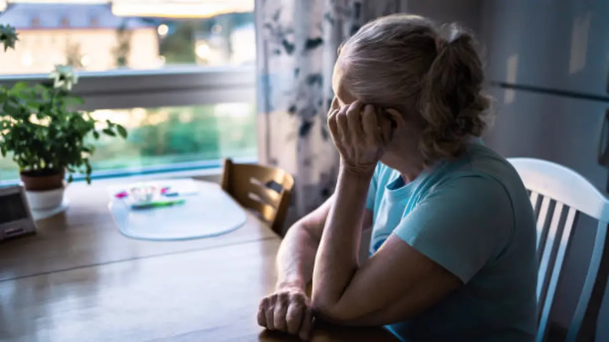 TRISTEZA-PENSAMIENTOS-SESGO NEGATIVO