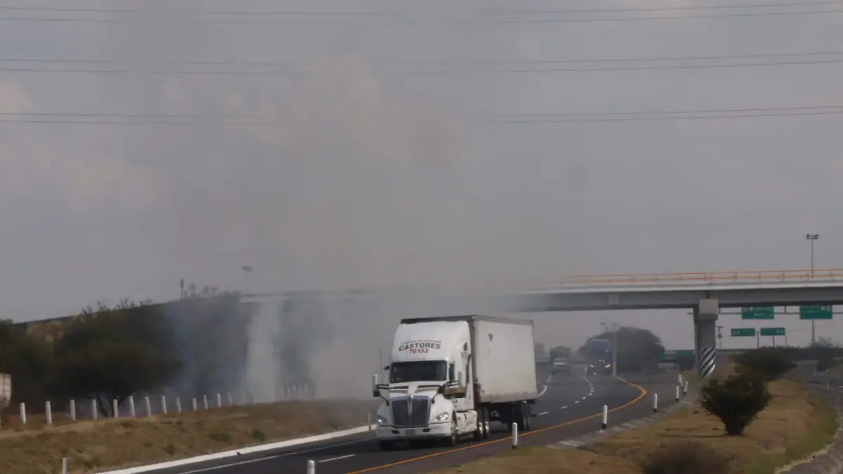 CAMIONES CARRETERAS CHOFERES (3)