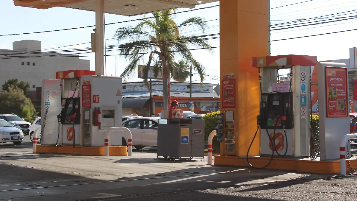GASOLINA (1)