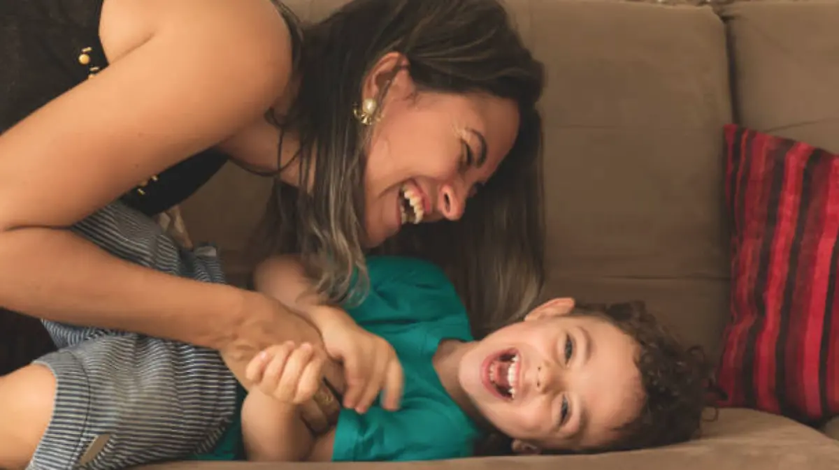 COSQUILLAS-RISA-CUERPO