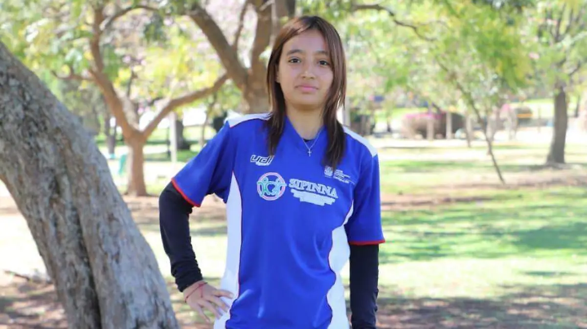 EVELYN DAYALI-FUTBOLISTA-PROMESA