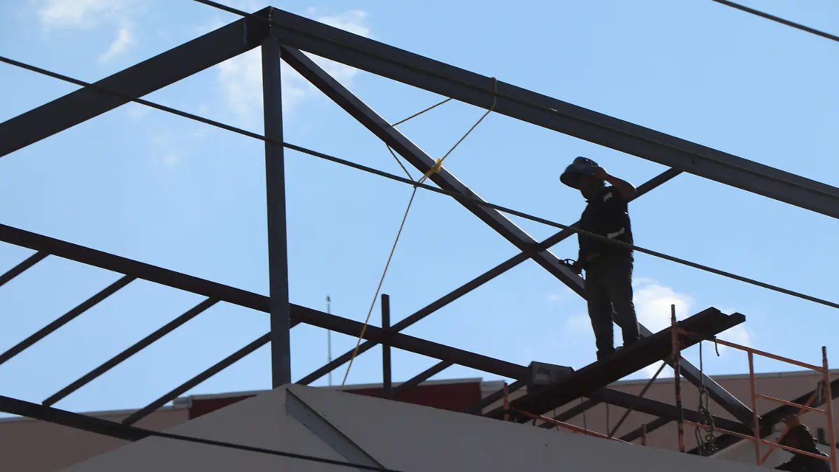 CONSTRUCCIÓN-MUJERES-CMIC