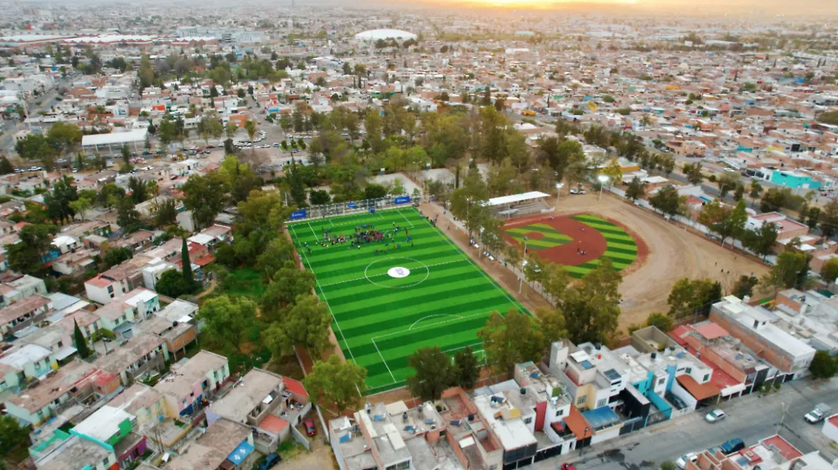 PARQUE VIA-LEO MONTAÑÉZ-CANCHAS