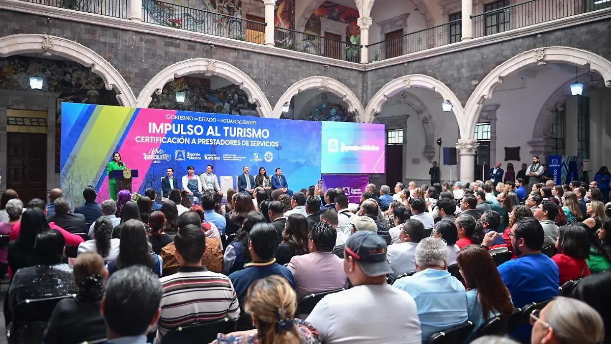 TURISMO-RECONOCIMIENTO-VISITANTES