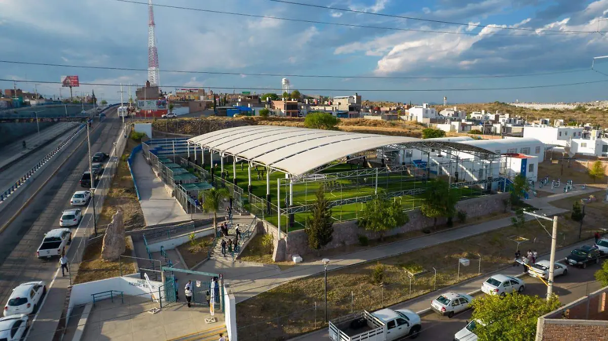 CANCHA-LEO MONTAÑEZ-PENSADORES MEXICANOS