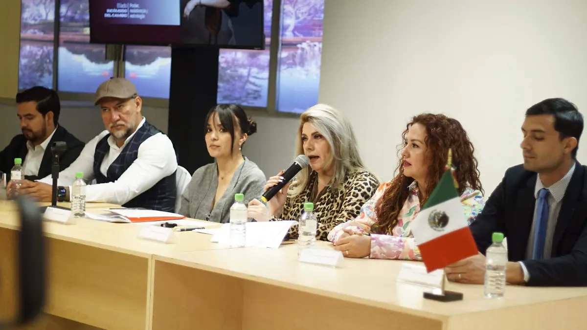 EXPONENTES DEL CONGRESO (1)