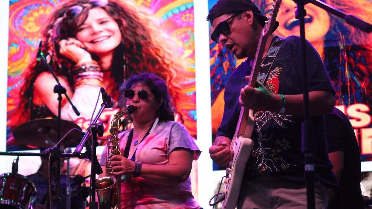 ee3328bd-e462-4c5b-ac49-547ba4e048f2