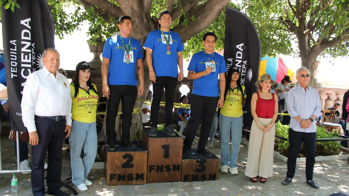 CARRERA DE MESEROS (7)