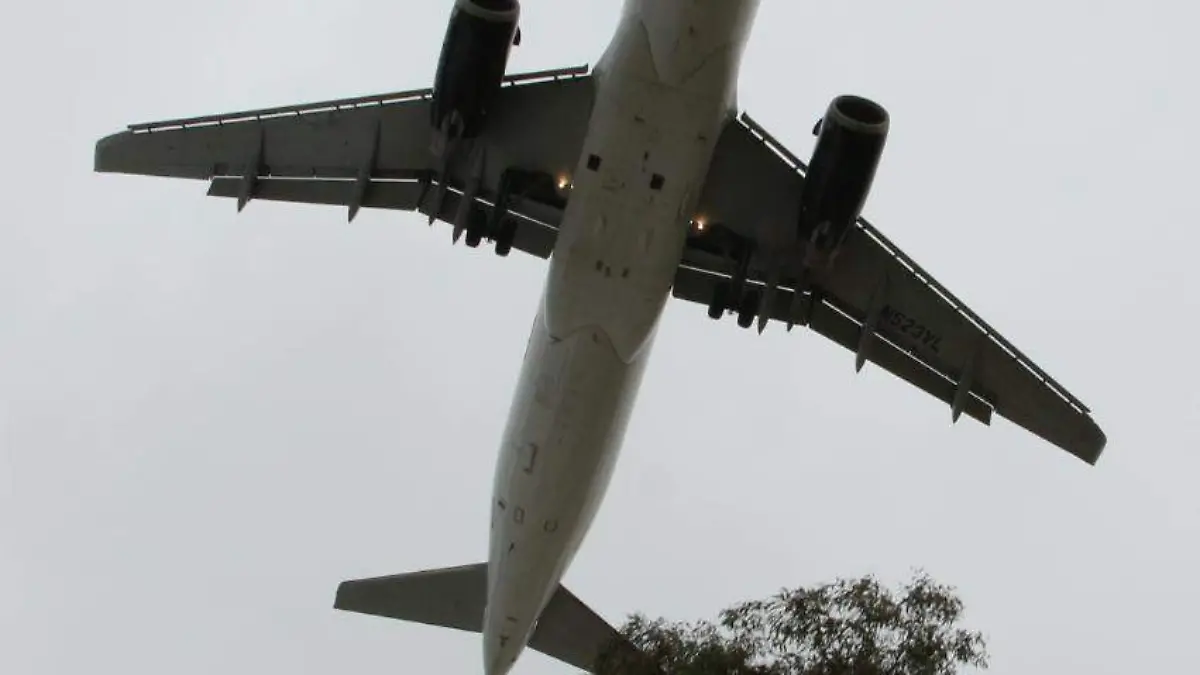 AVIONES (1)