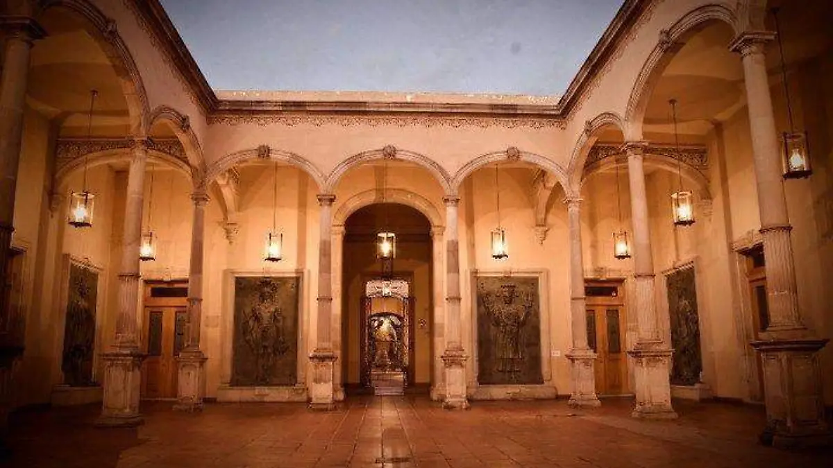 CHARLA 1