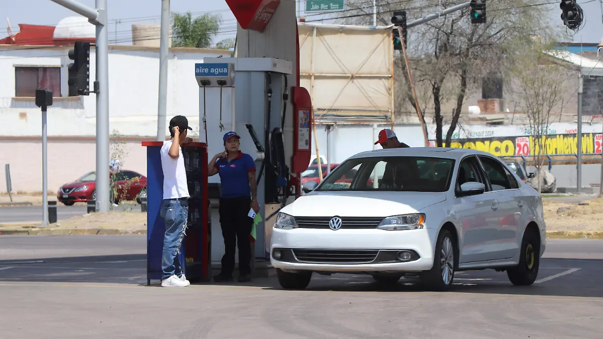 GASOLINA (3)