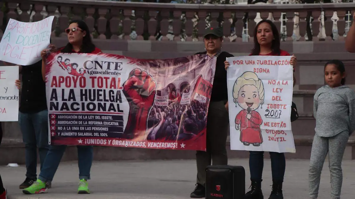 CNTE-MANIFESTACIÓN-MAESTROS
