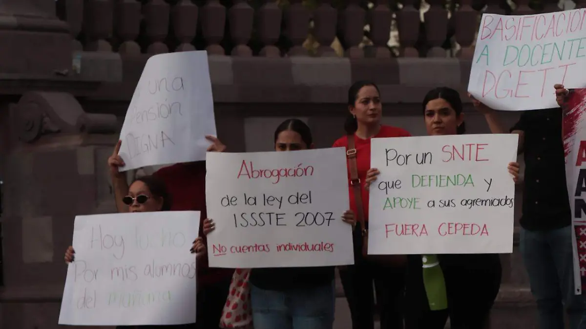 CNTE-MANIFESTACIÓN-MAESTROS