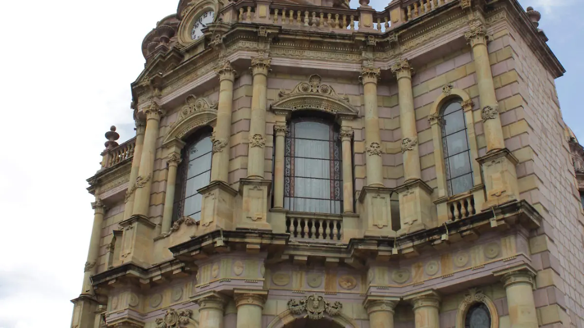 TEMPLO (1)