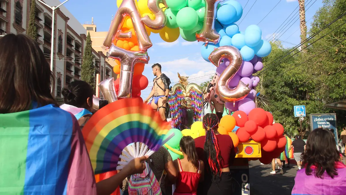 MARCHA GAY (1)