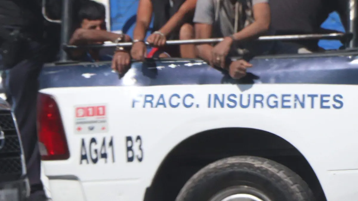 ADOLESCENTES DETENIDOS 1