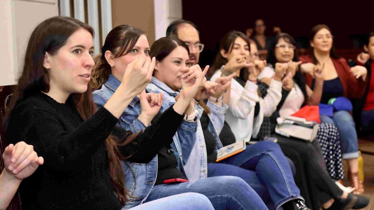 You don't need experience! Municipal DIF opens Mexican Sign Language course that will help you communicate with more people