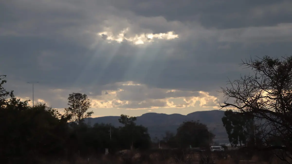 TORMENTA 1