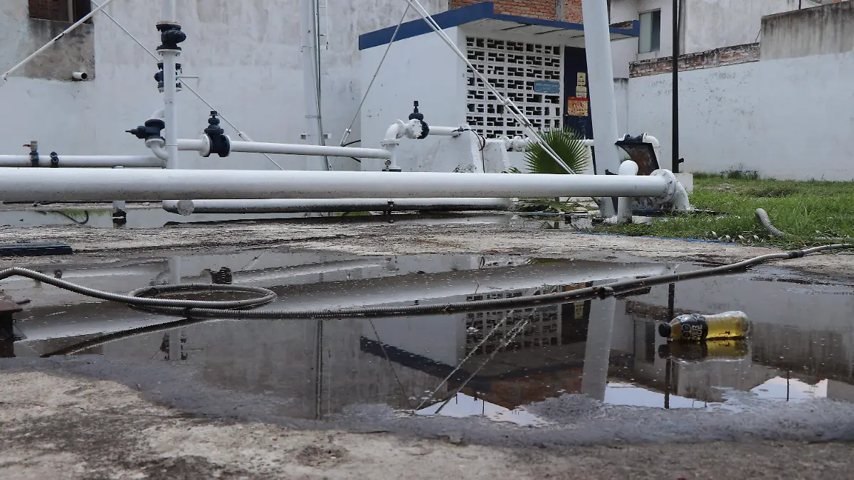 AGUA (1) (2)